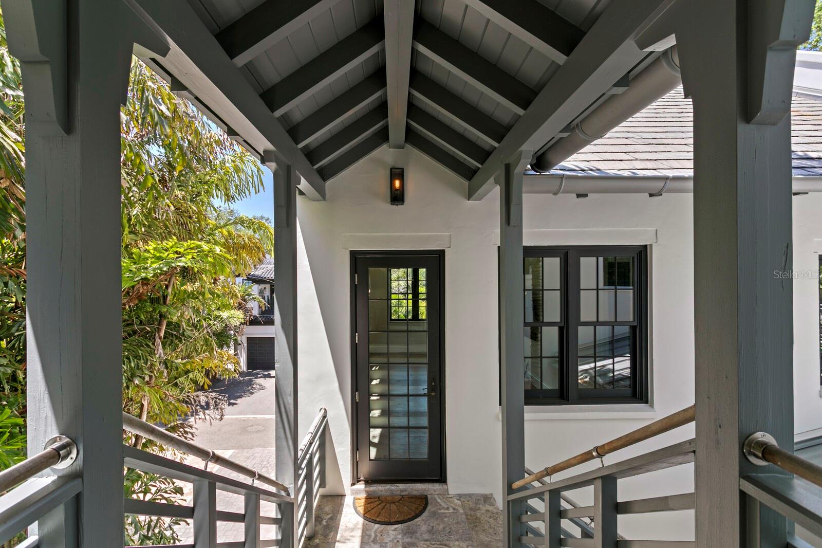 4613 BAYSHORE BLVD