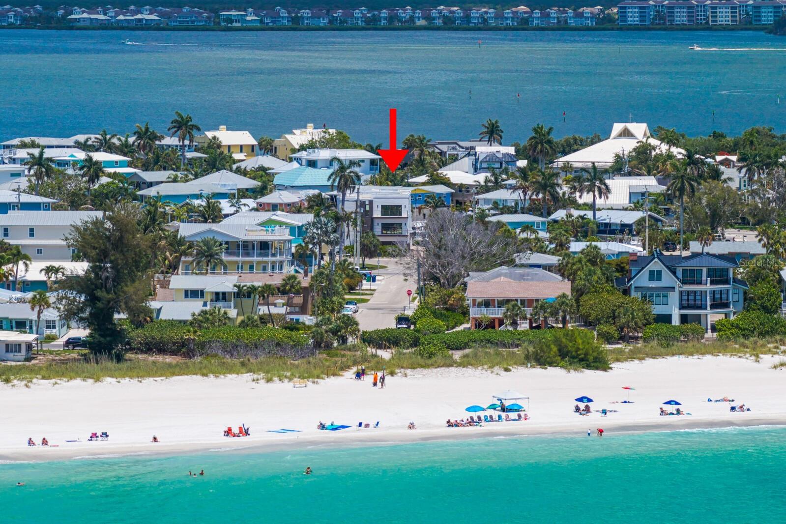 201 N HARBOR DR