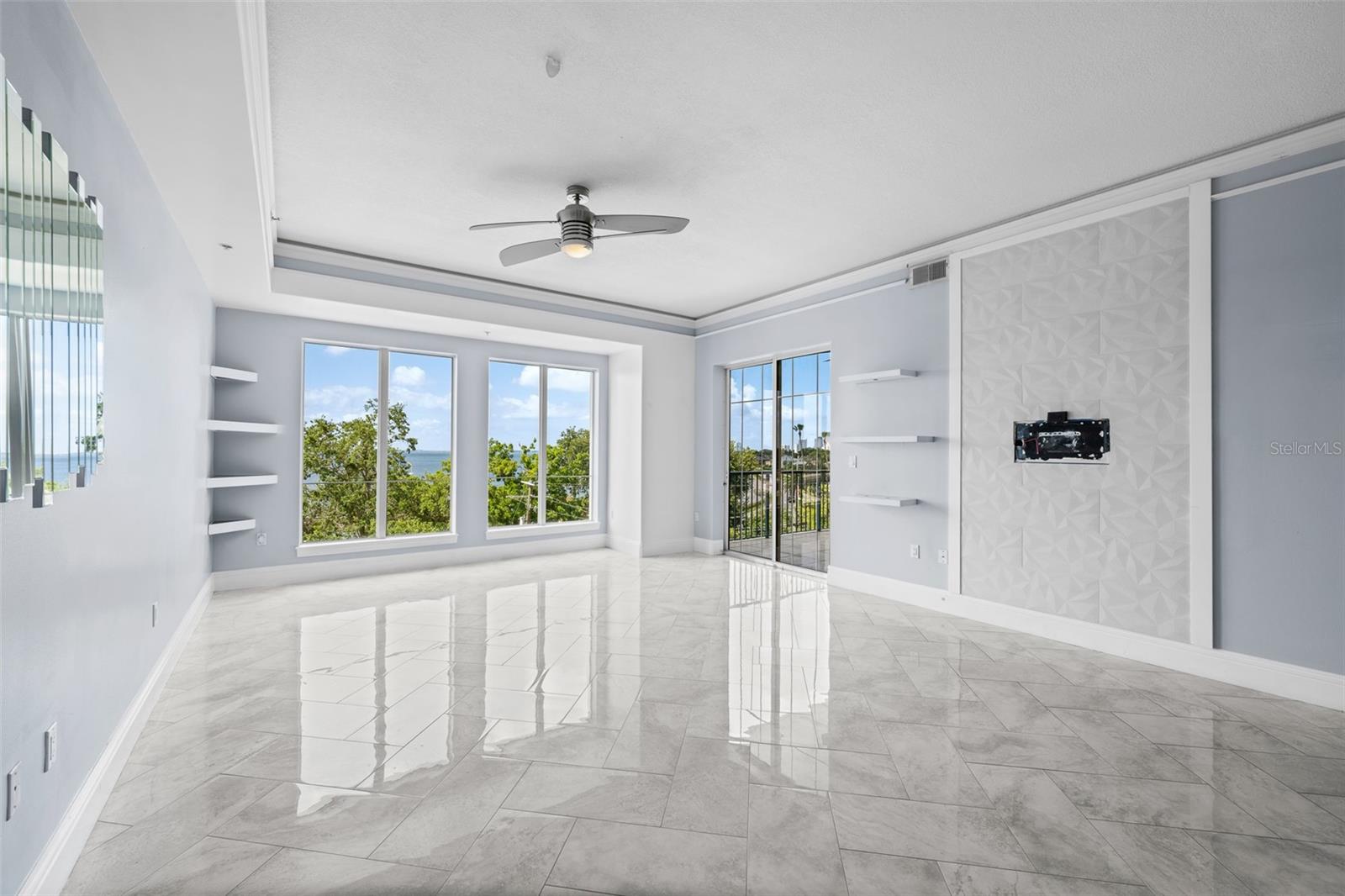 509 W BAY ST #305