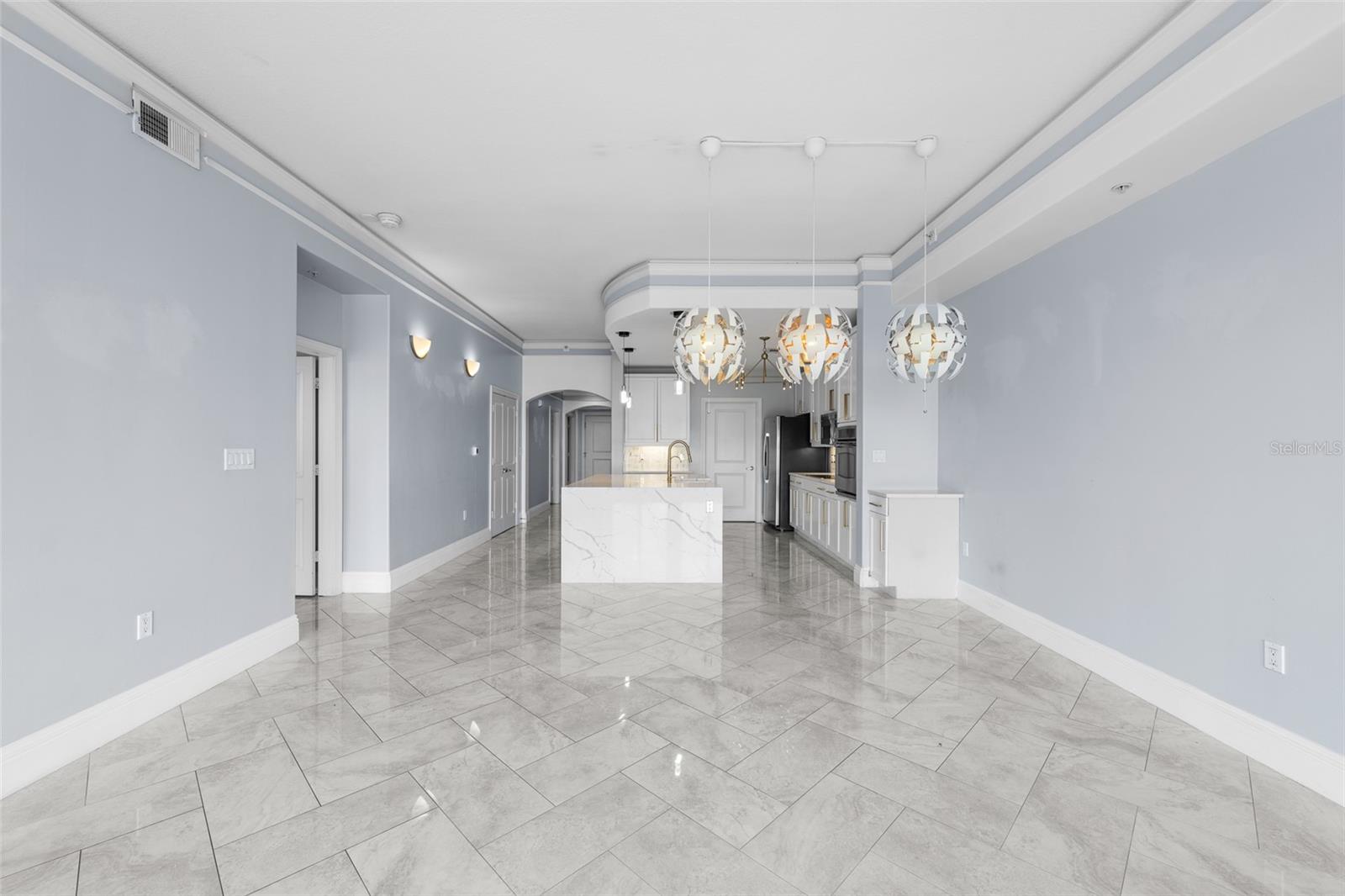 509 W BAY ST #305