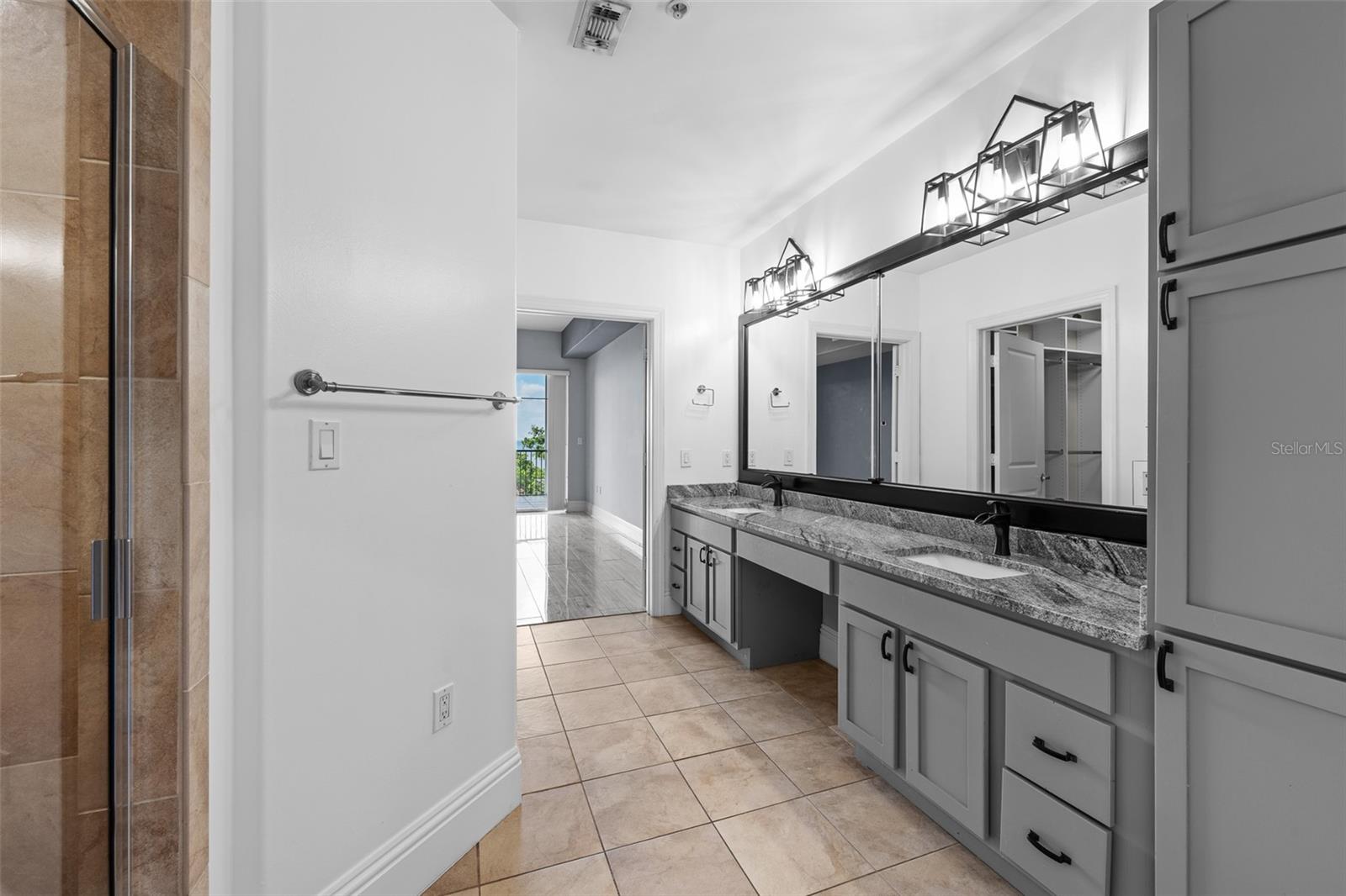 509 W BAY ST #305