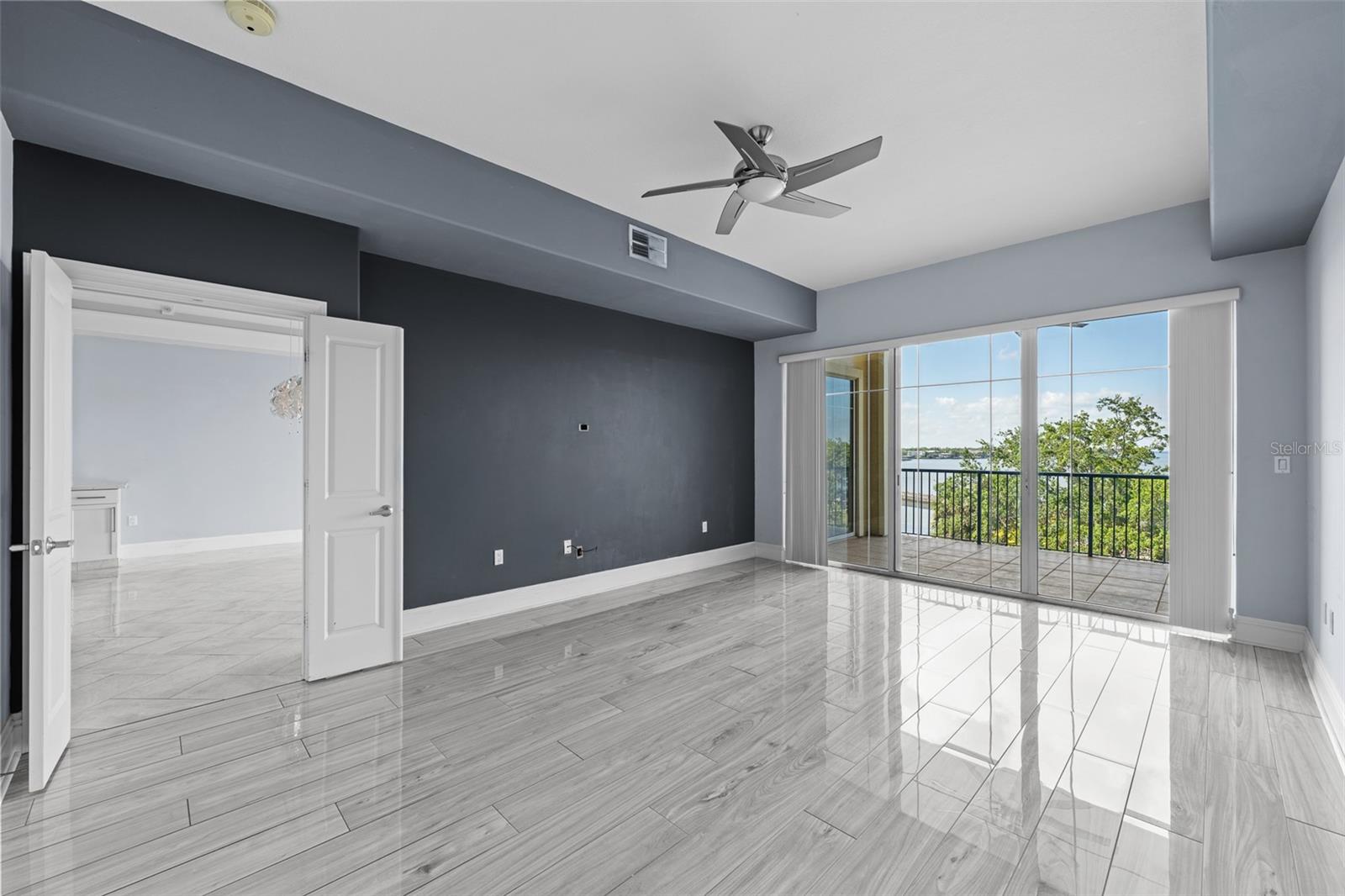 509 W BAY ST #305