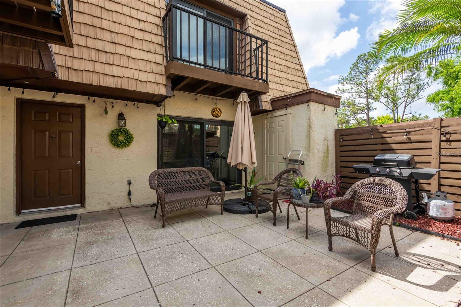15307 W POND WOODS DR #301