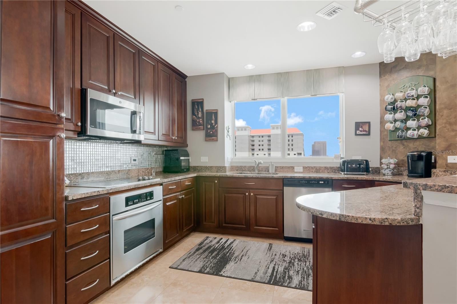 450 KNIGHTS RUN AVE #1501
