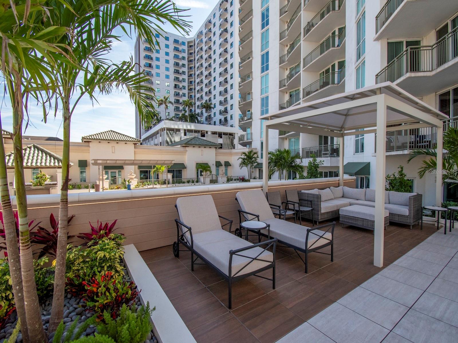 450 KNIGHTS RUN AVE #1501