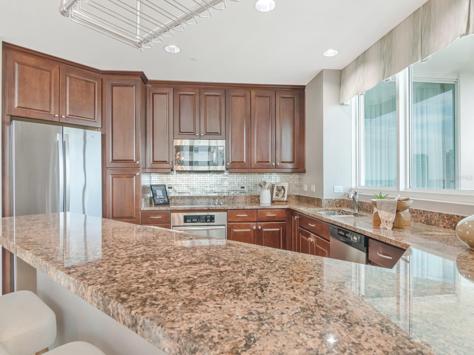 450 KNIGHTS RUN AVE #1501