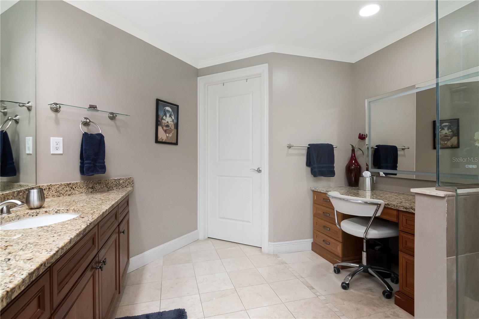 450 KNIGHTS RUN AVE #1501