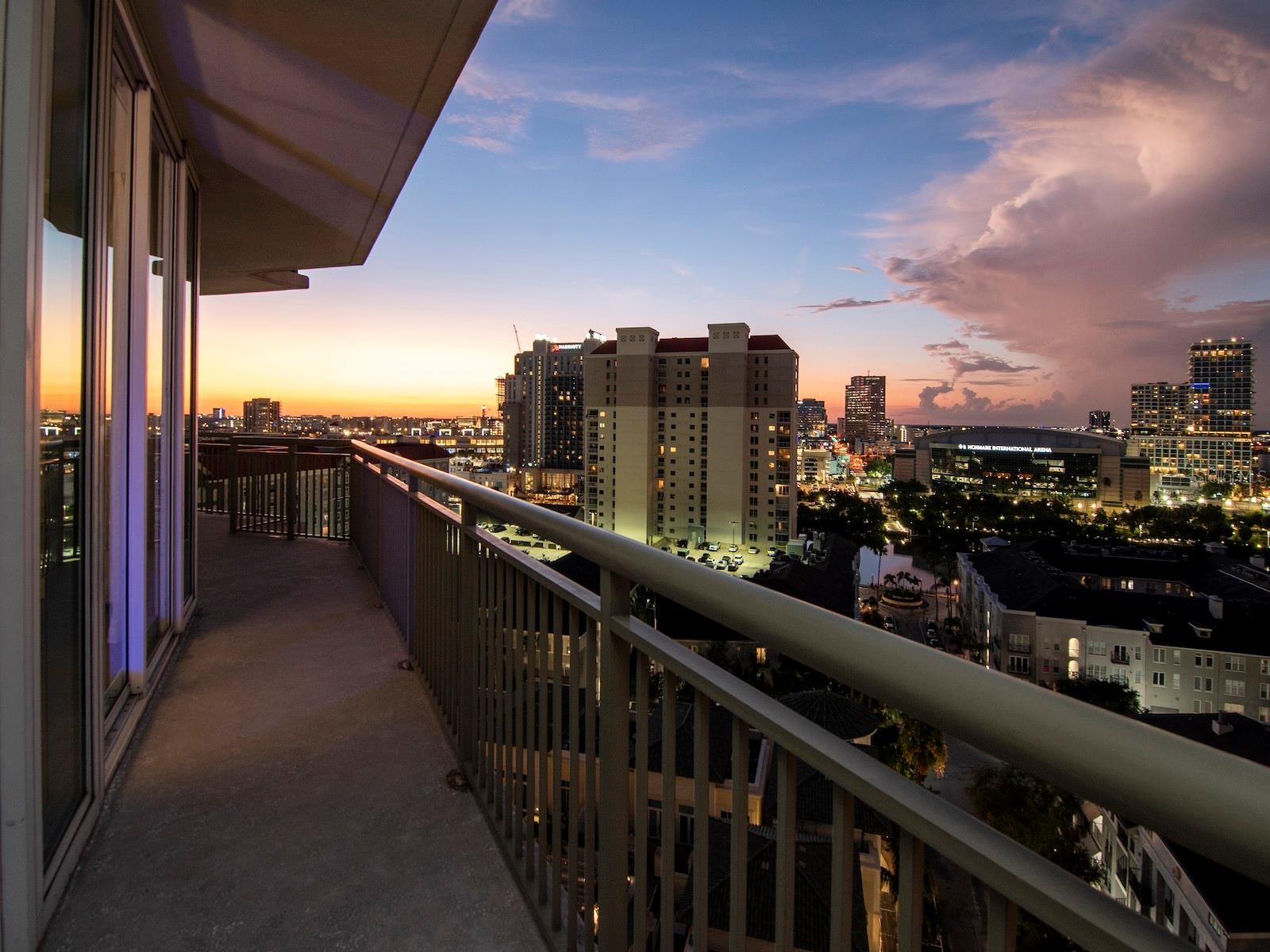 450 KNIGHTS RUN AVE #1501