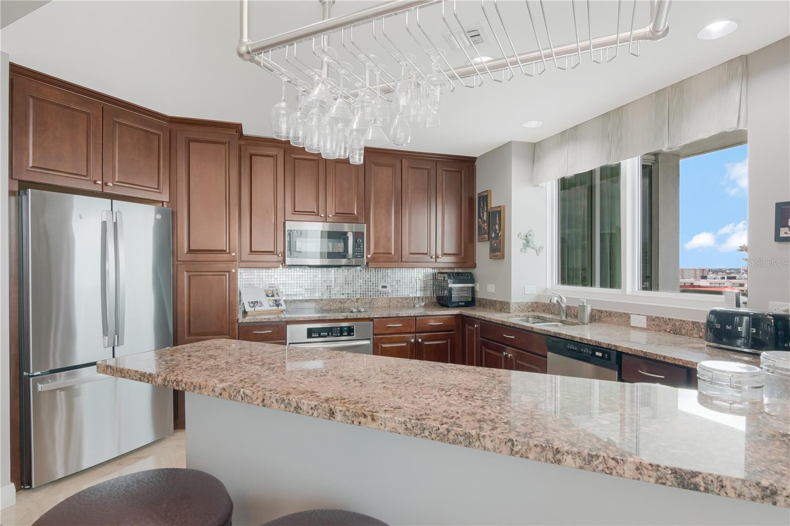 450 KNIGHTS RUN AVE #1501