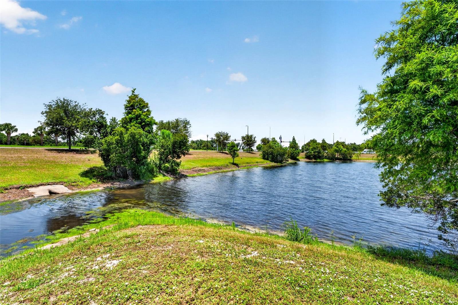 6104 SHADOWLAKE DR