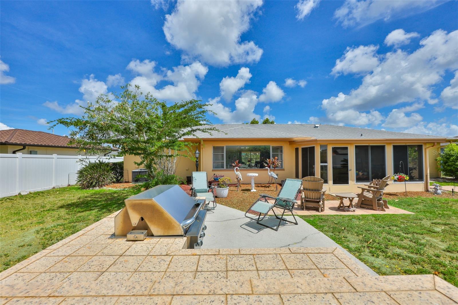 1706 FLAMINGO LN