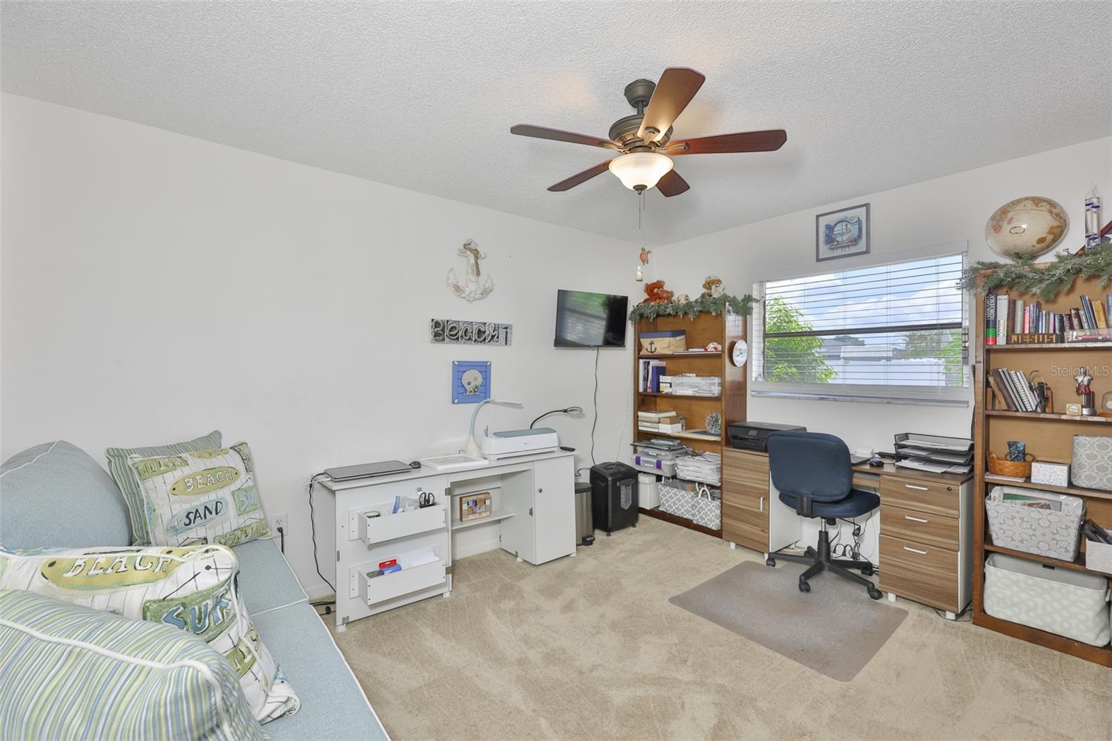 1706 FLAMINGO LN