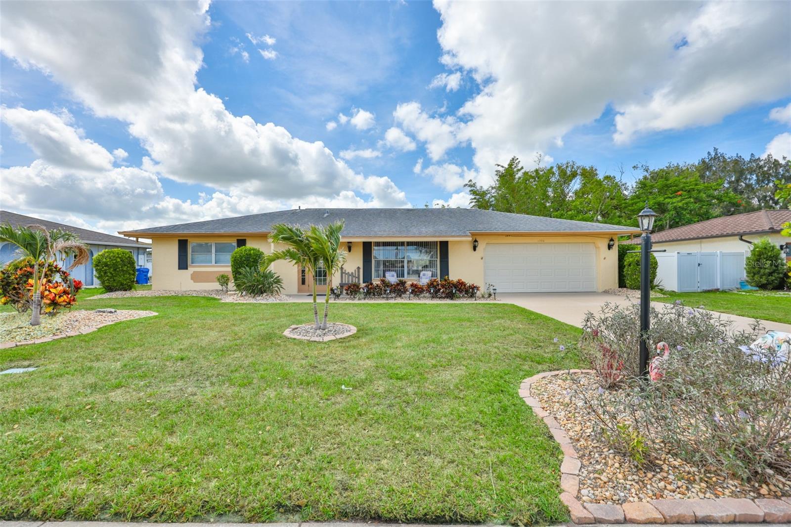 1706 FLAMINGO LN