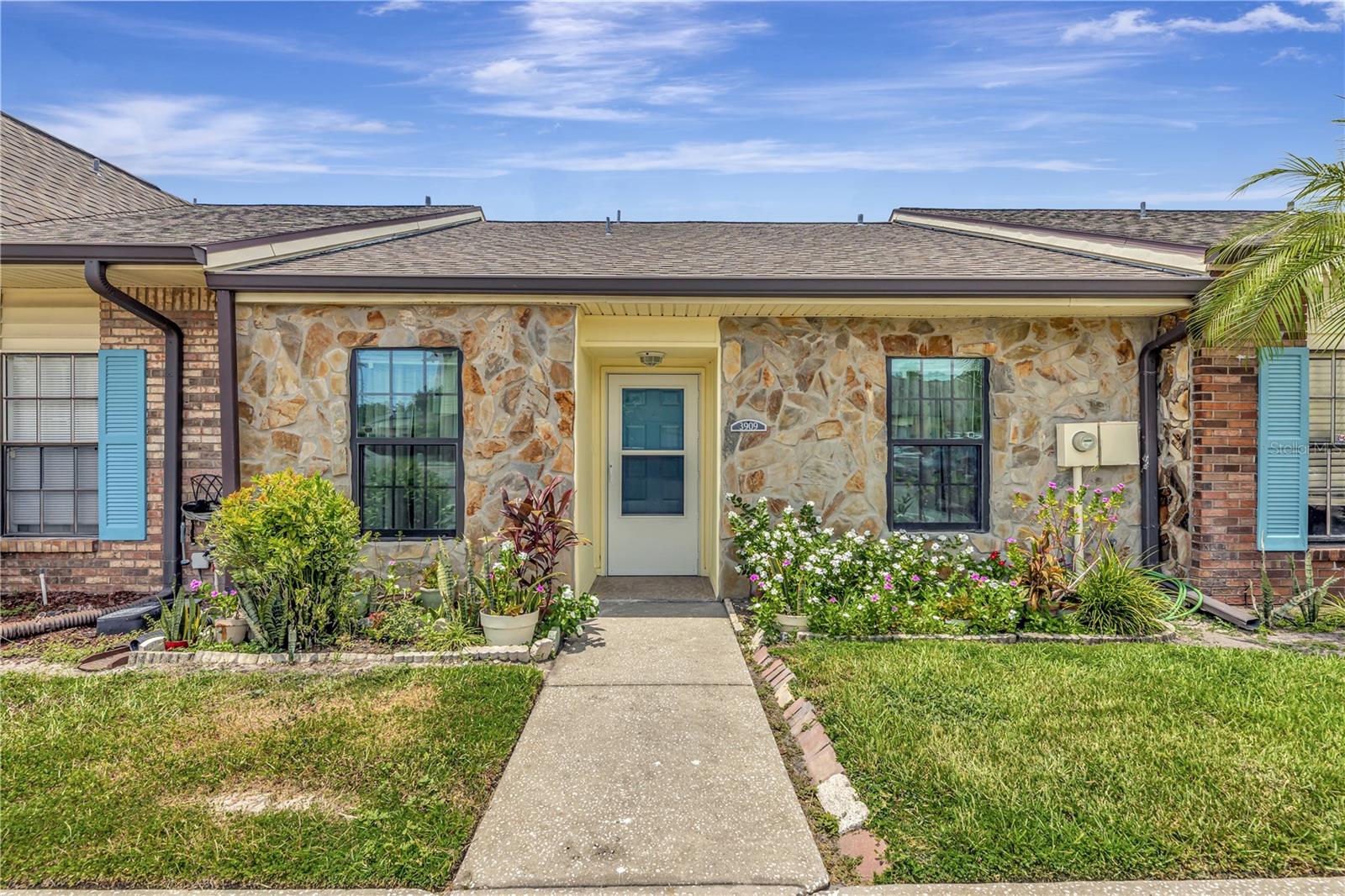 3909 CARROLL CYPRESS CT