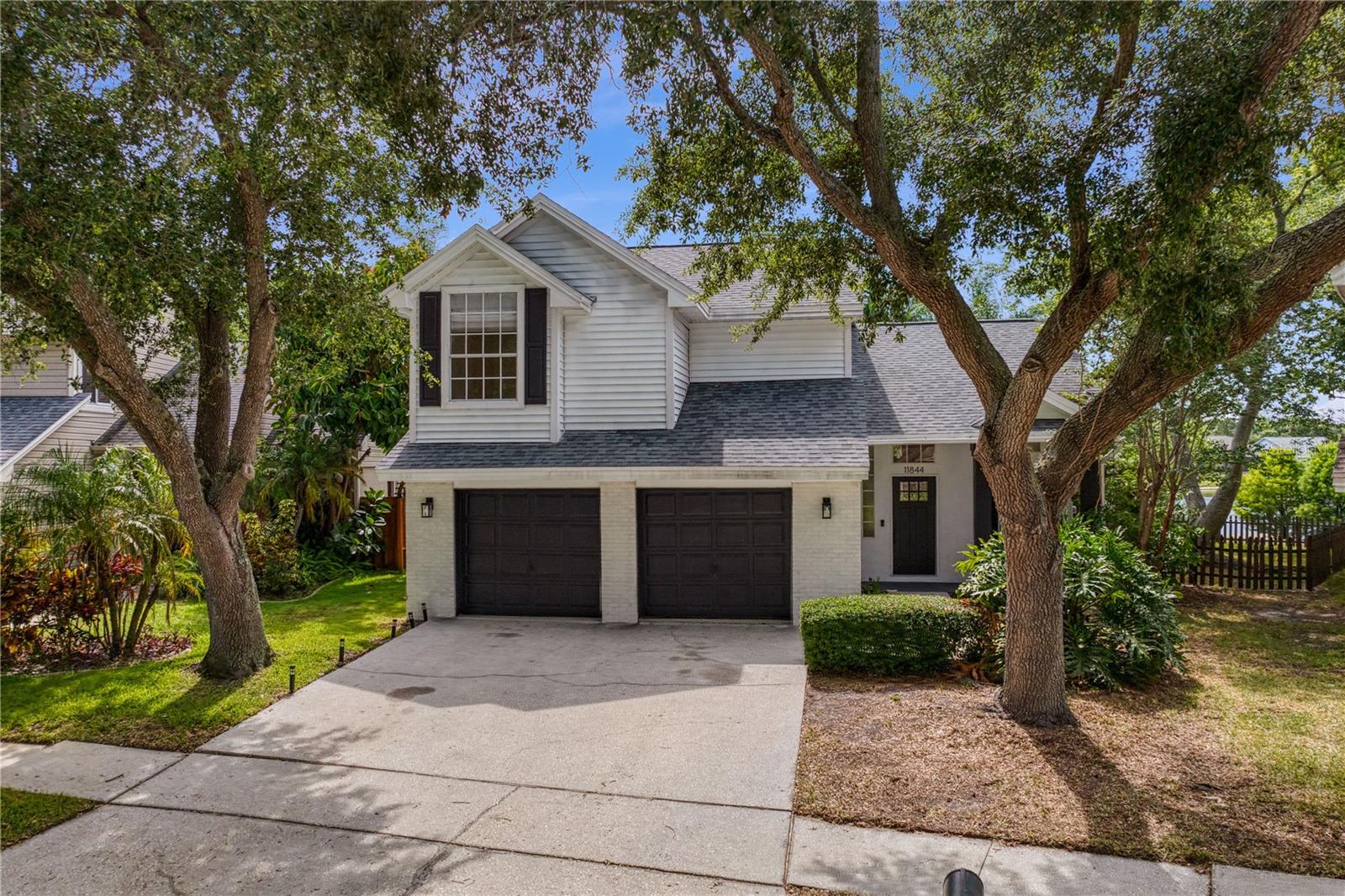 11844 BRANCH MOORING DR