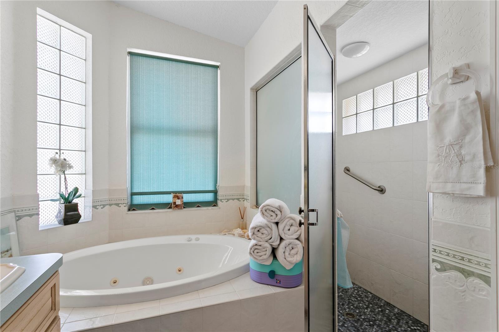 115 ALETA DR