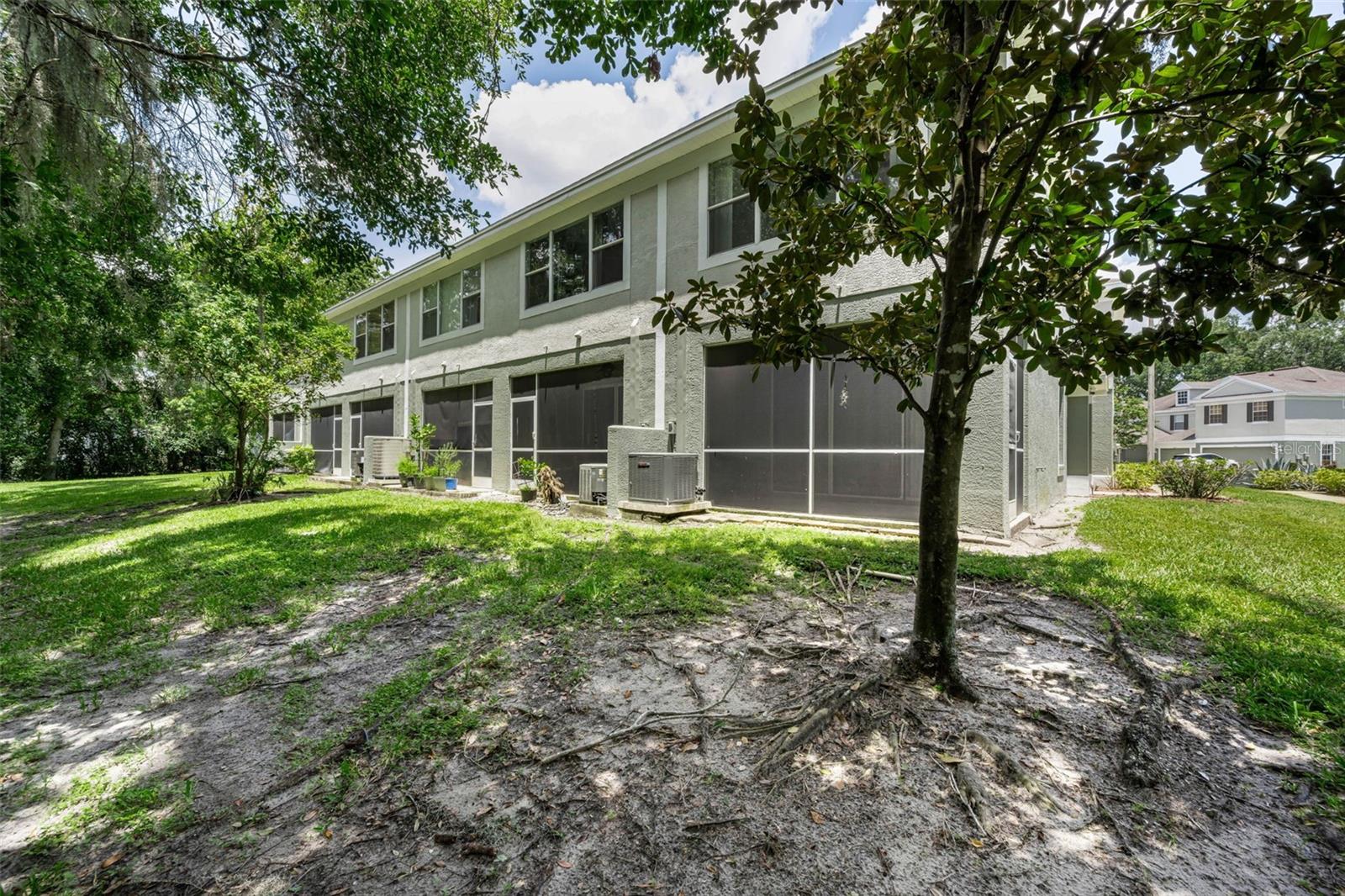 2418 EARLSWOOD CT