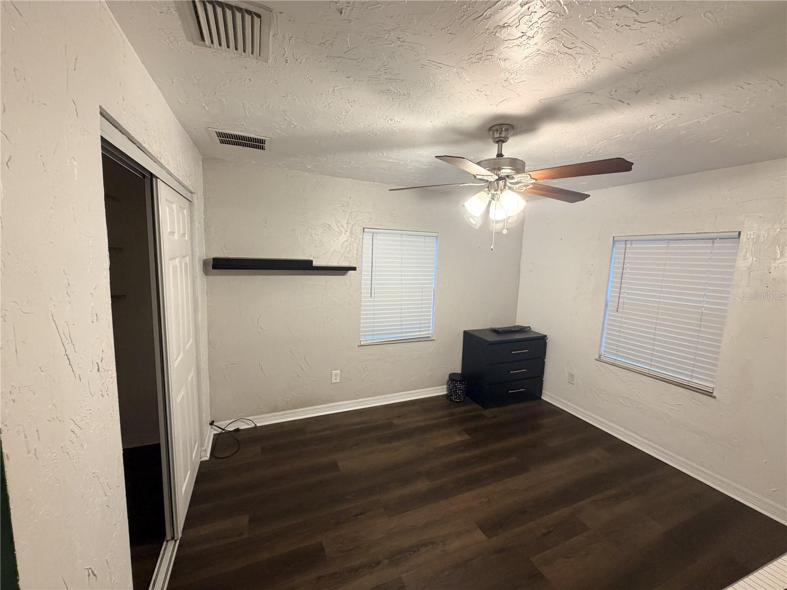 1707 W COMANCHE AVE