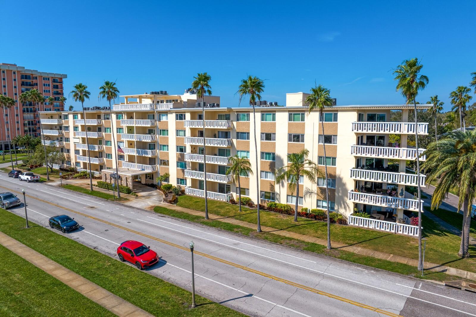 1200 N SHORE DR NE #316
