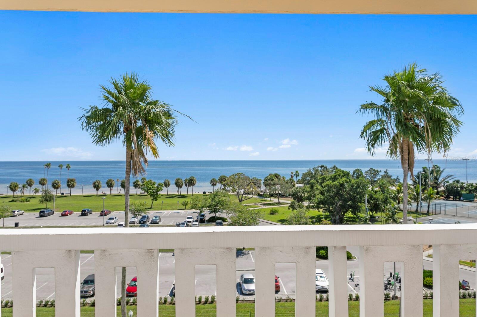 1200 N SHORE DR NE #313
