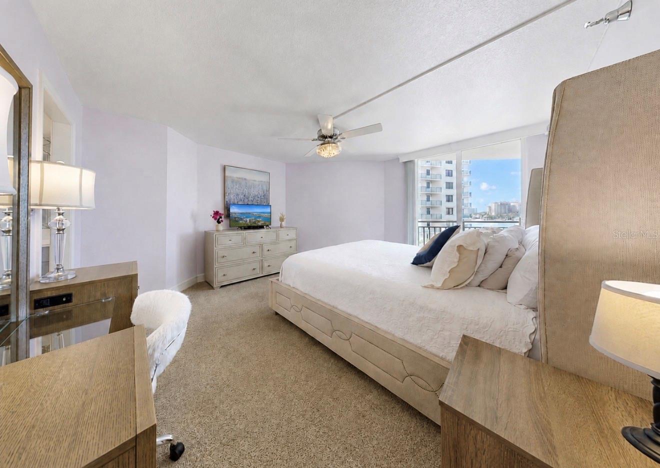 690 ISLAND WAY #501