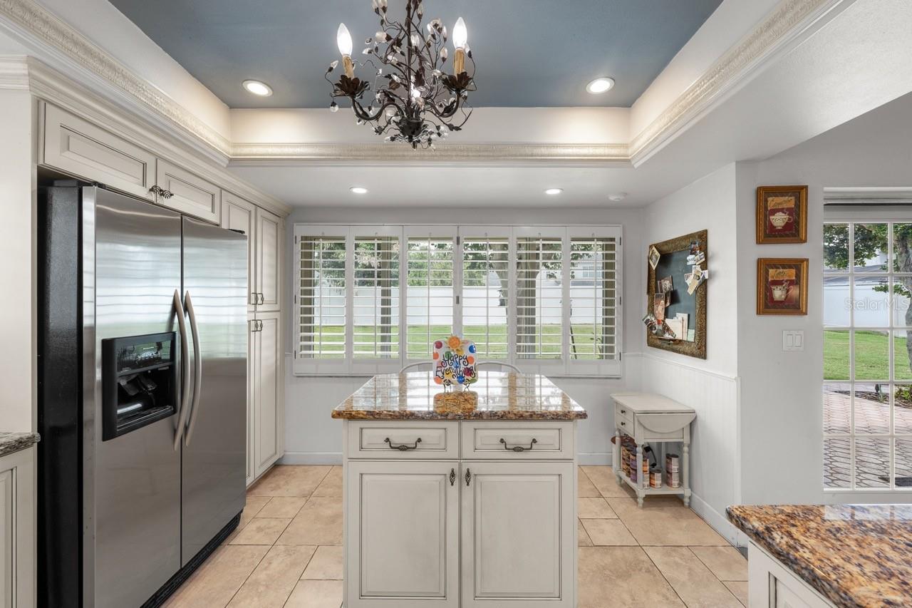 3303 EL AMADOR CT