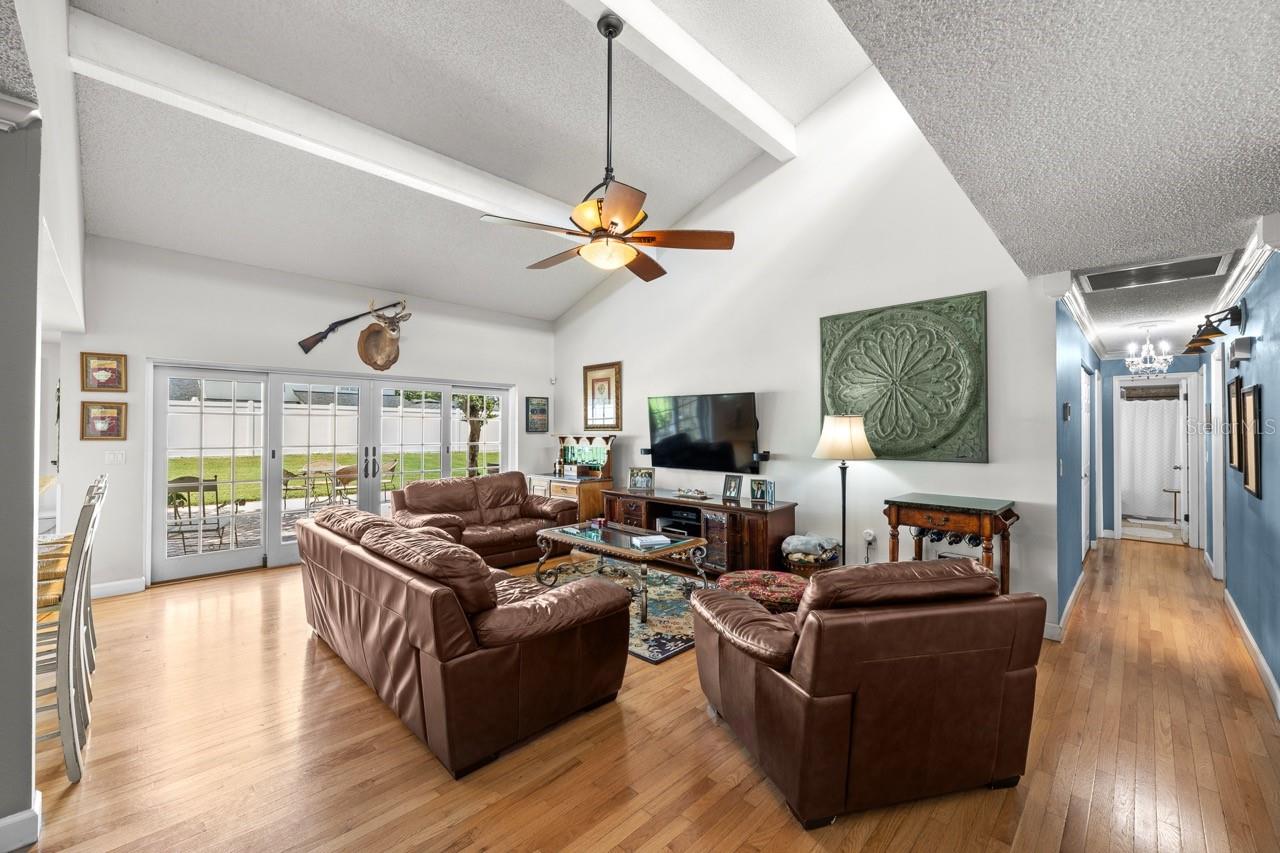 3303 EL AMADOR CT