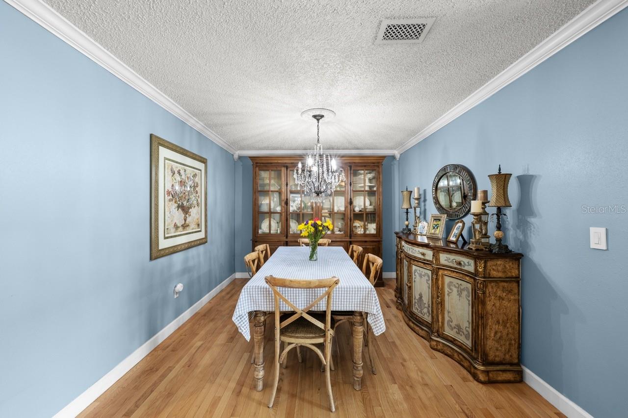 3303 EL AMADOR CT