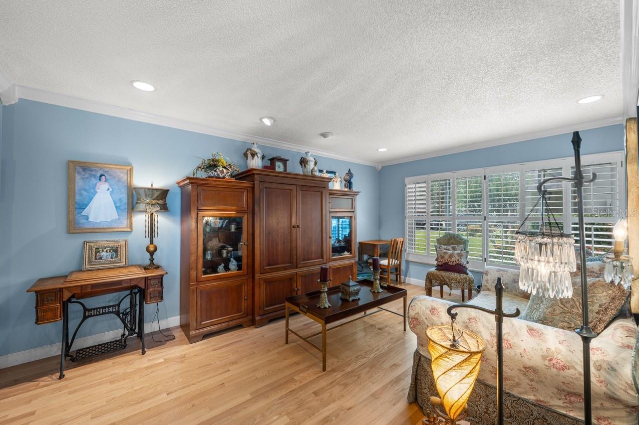 3303 EL AMADOR CT