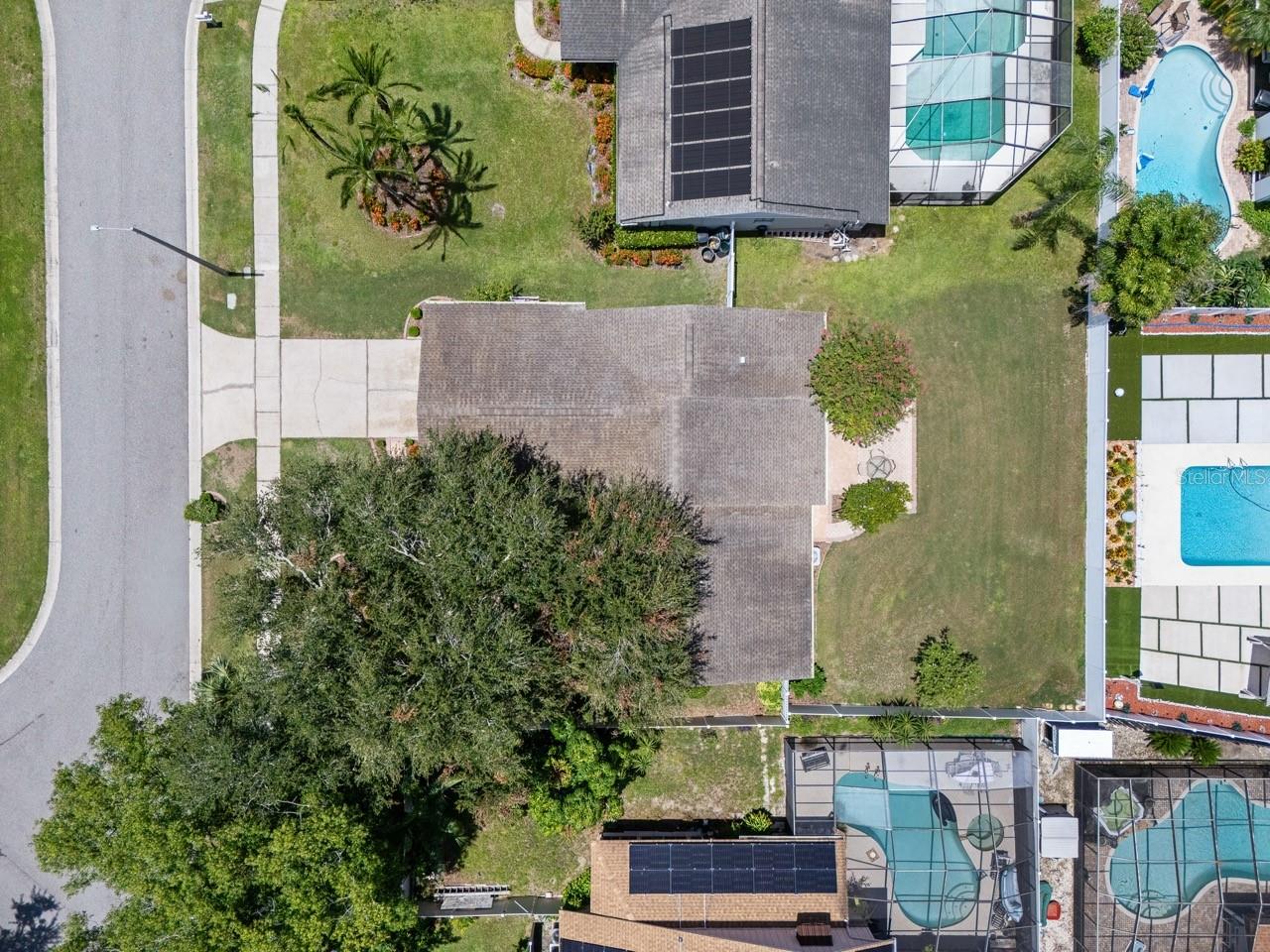3303 EL AMADOR CT