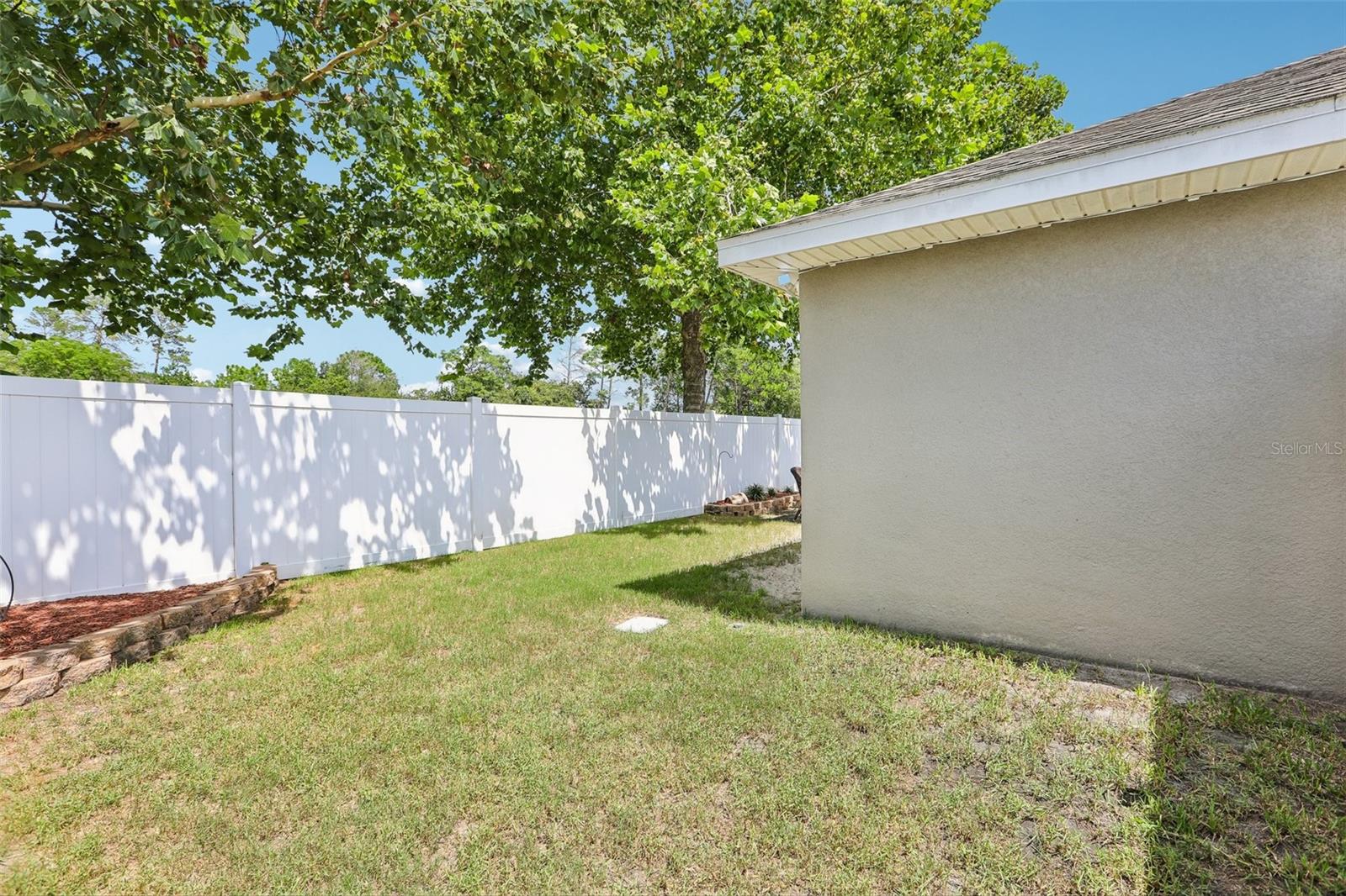 16214 VINE CLIFF AVE