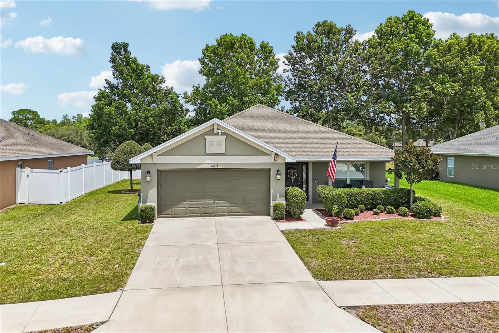 16214 VINE CLIFF AVE