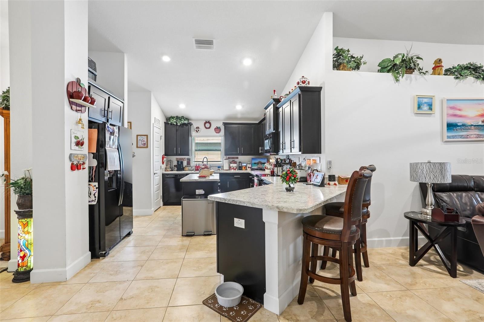16214 VINE CLIFF AVE
