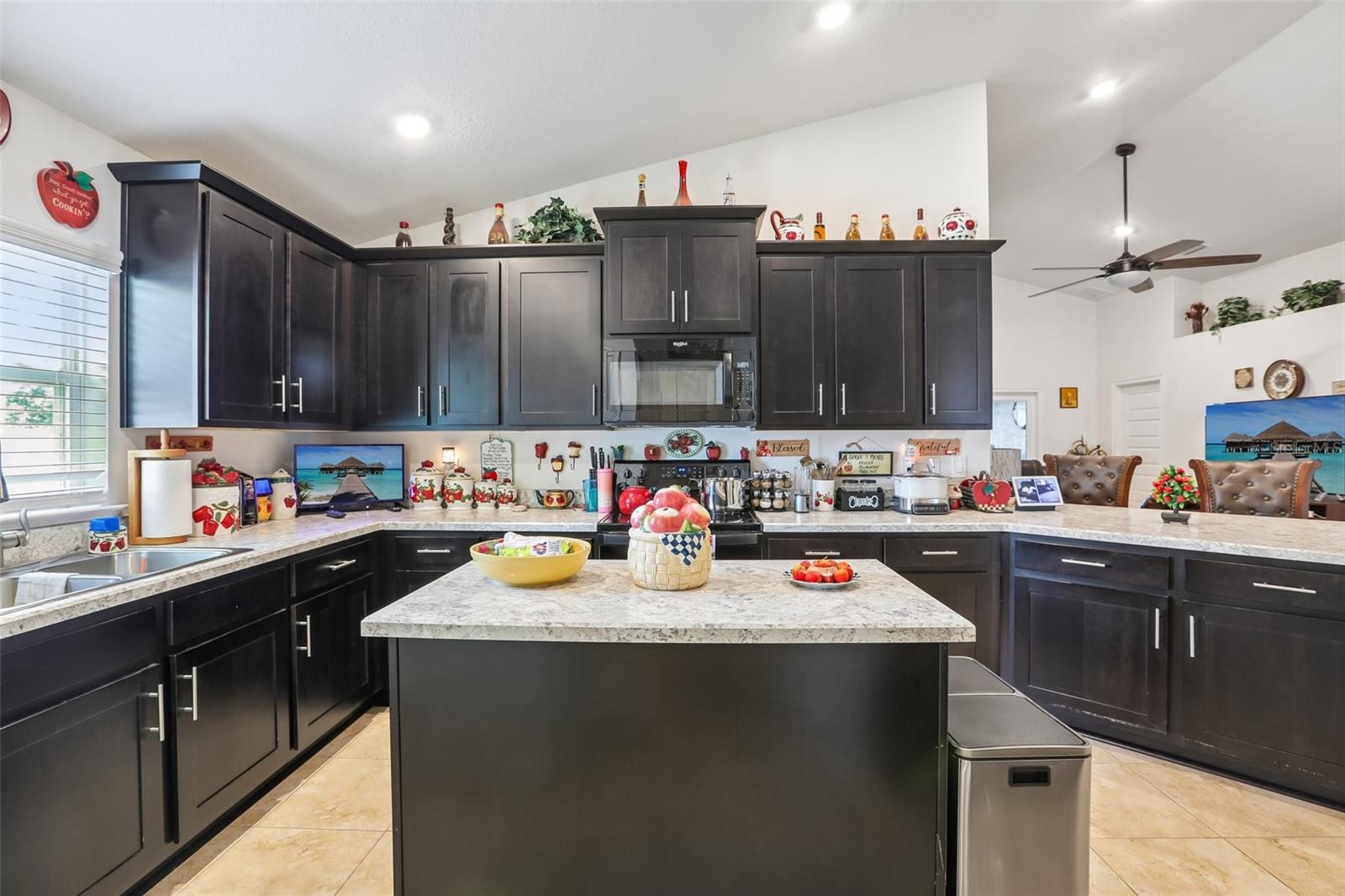 16214 VINE CLIFF AVE