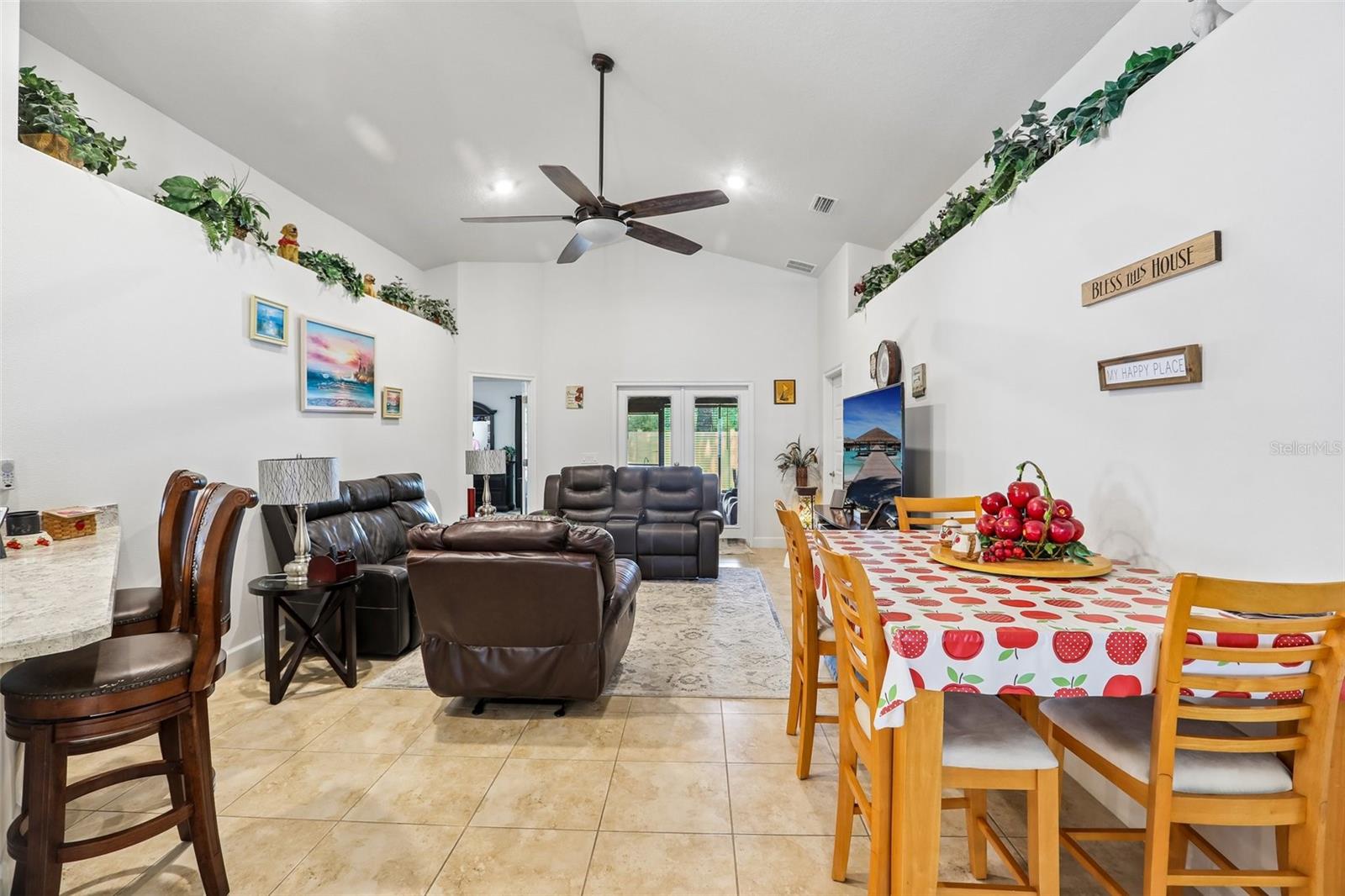 16214 VINE CLIFF AVE