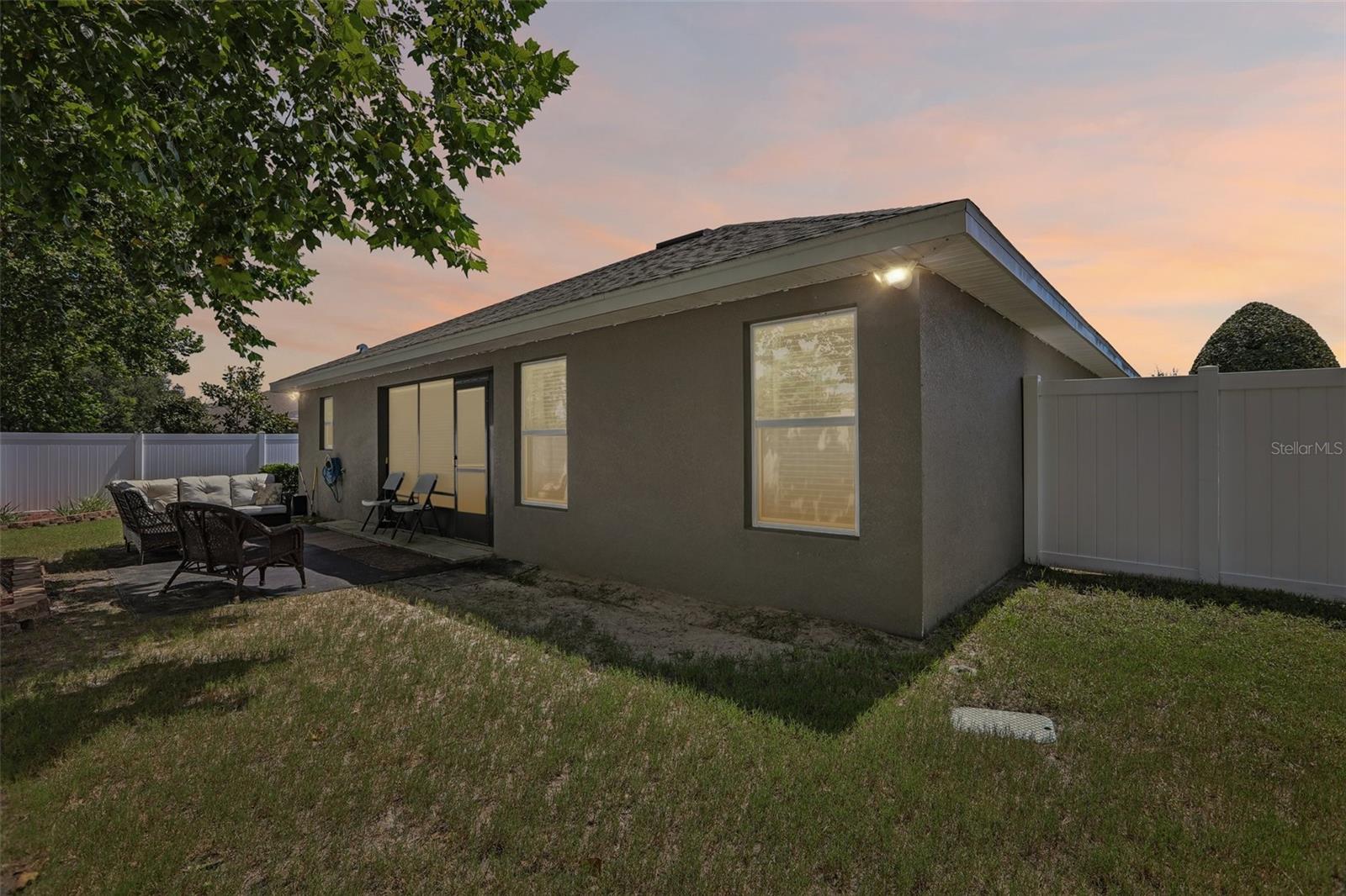 16214 VINE CLIFF AVE