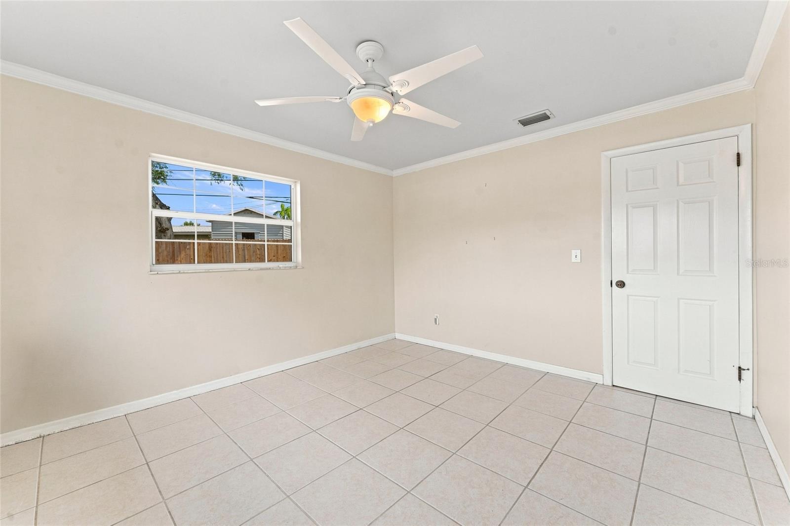 1773 LONDON LN