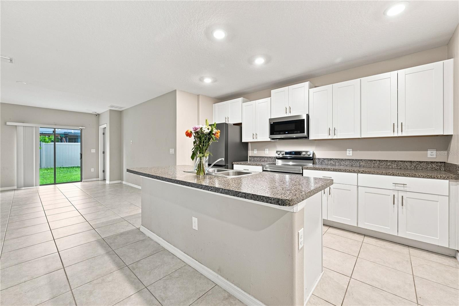 10202 HAPPY HEART AVE