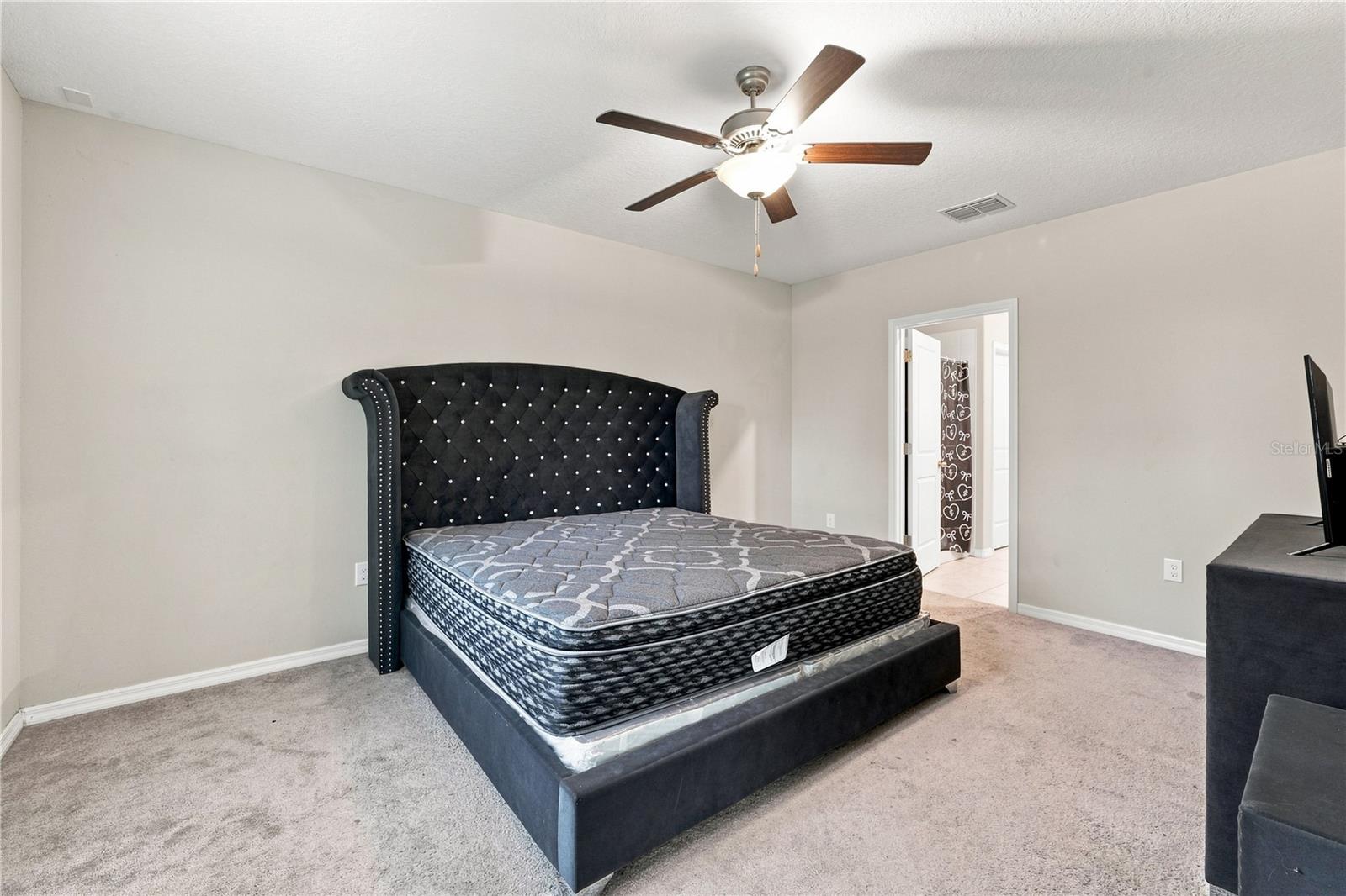 10202 HAPPY HEART AVE