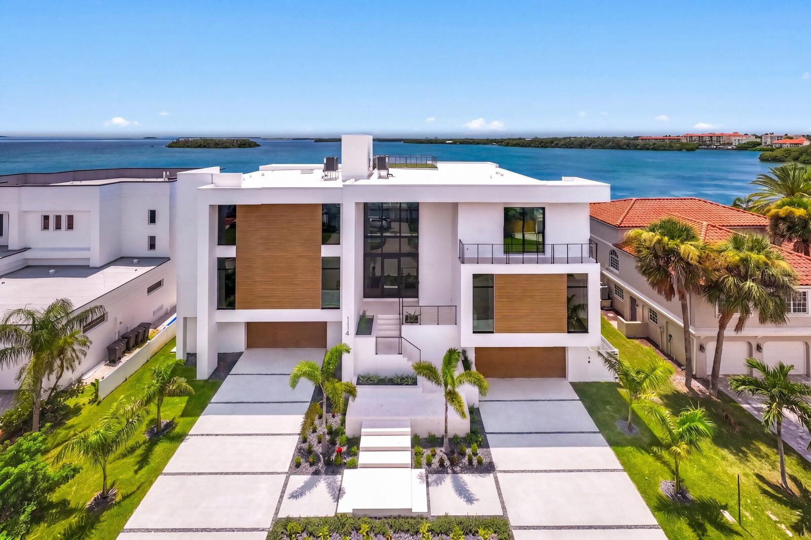 114 SANDS POINT DR