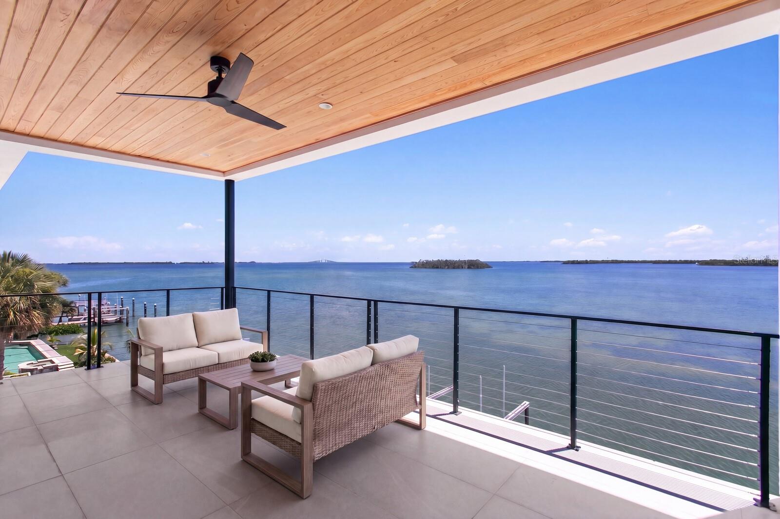 114 SANDS POINT DR