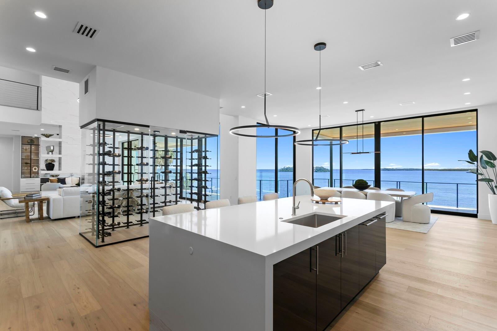 114 SANDS POINT DR