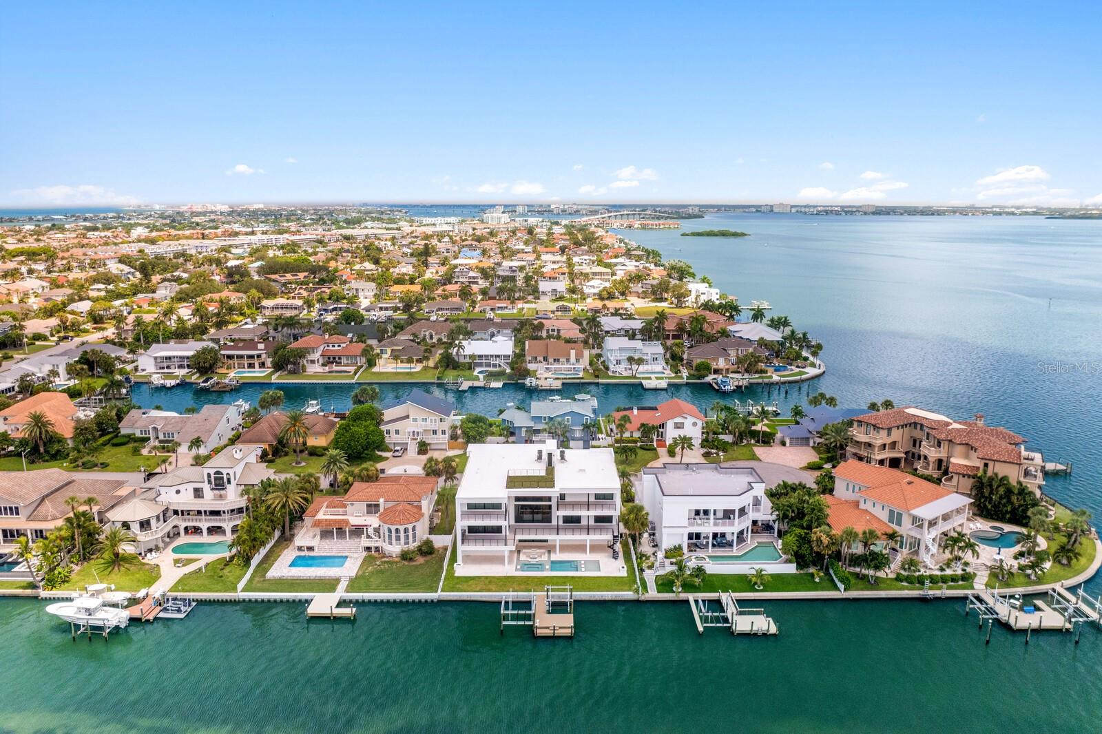 114 SANDS POINT DR