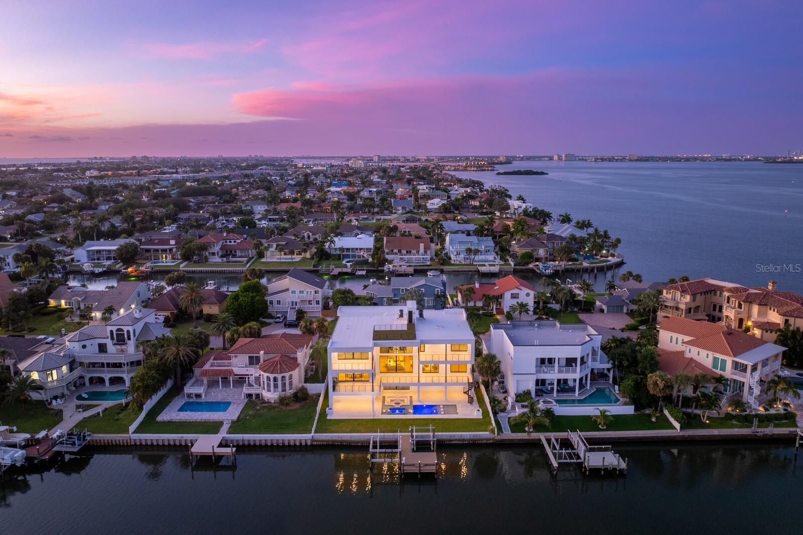 114 SANDS POINT DR