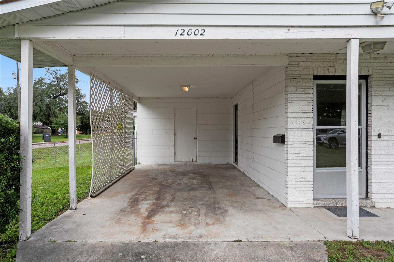 12002 GAINES CT