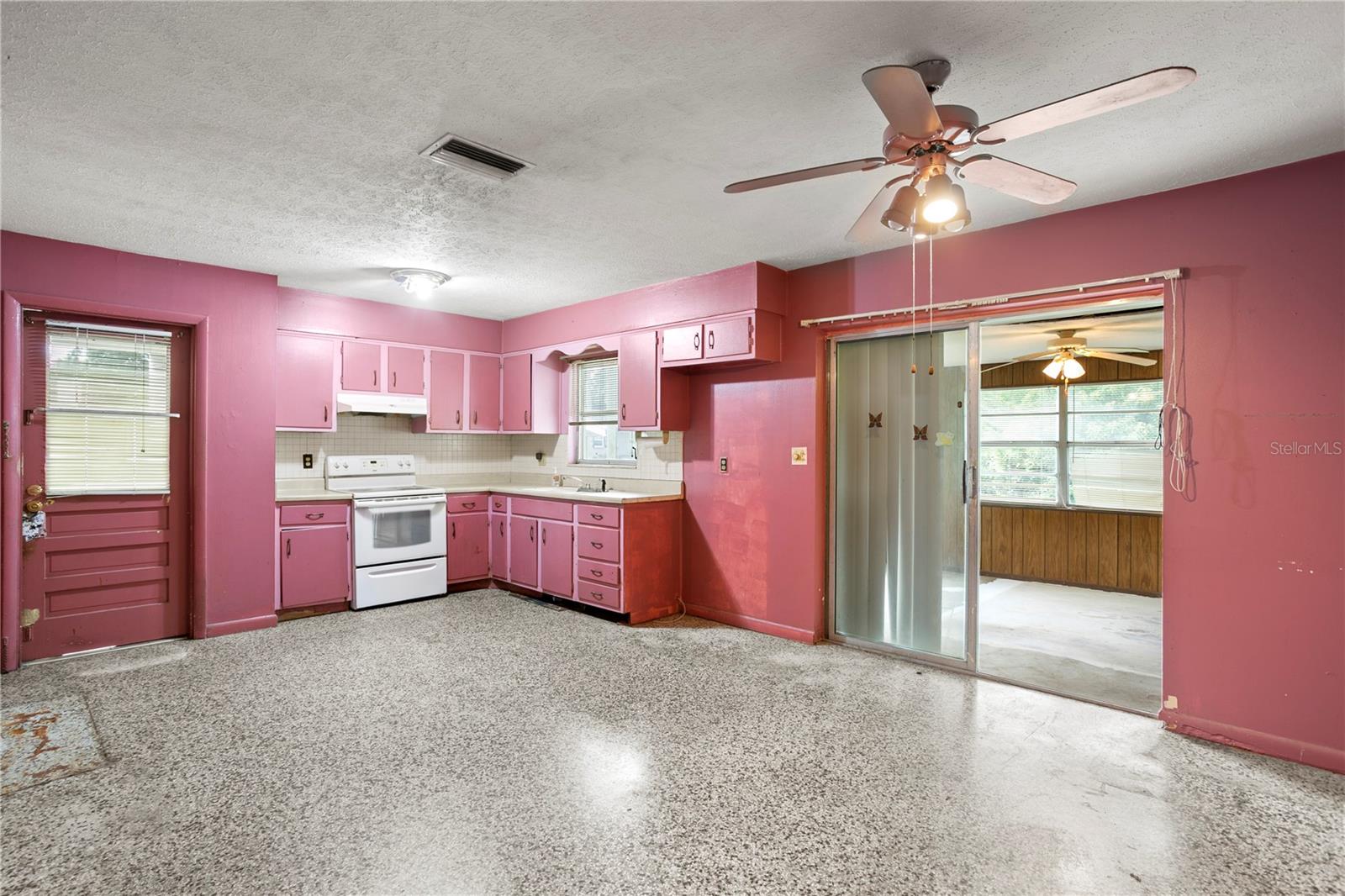 12002 GAINES CT