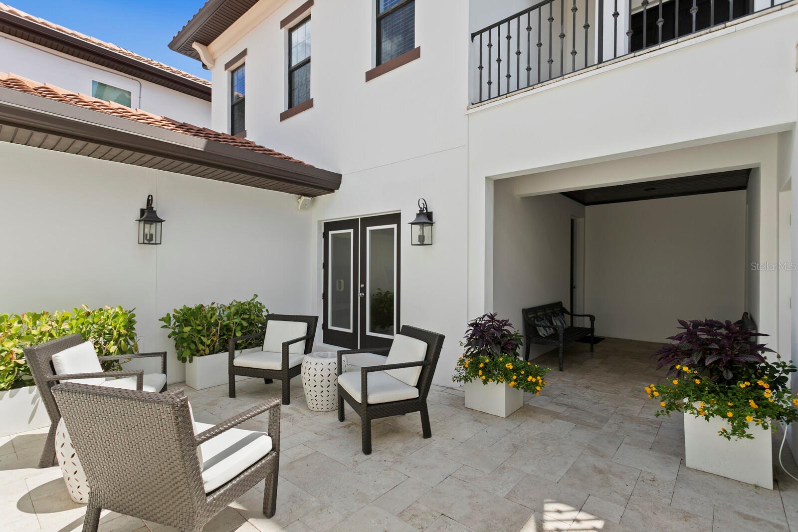 4910 CARRANZA CT