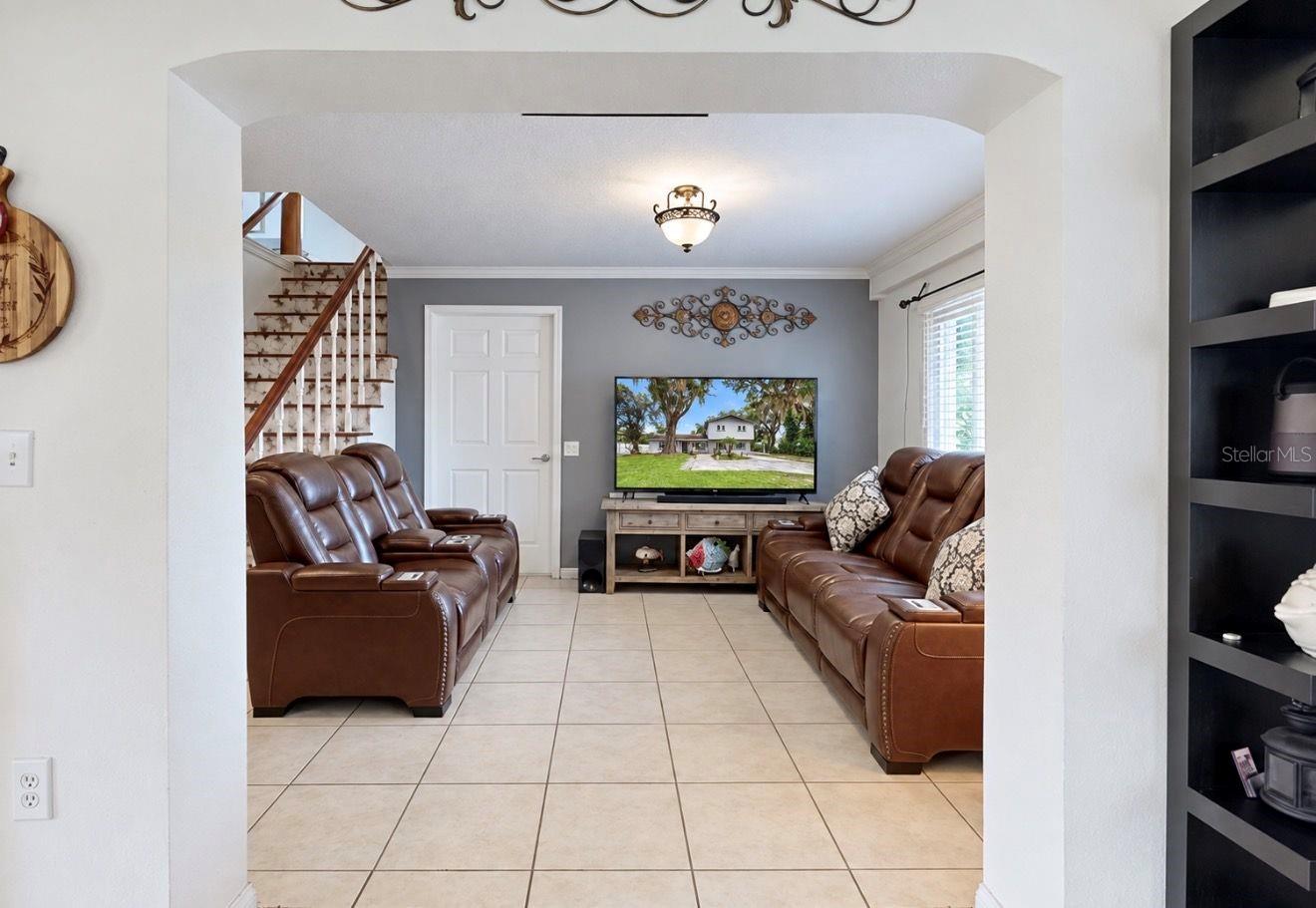 11004 RIVERVIEW DR