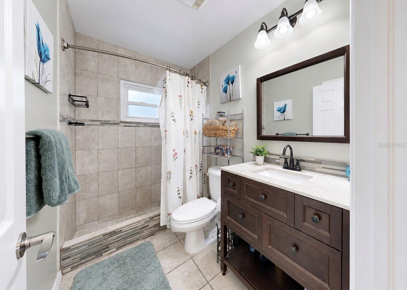 11004 RIVERVIEW DR