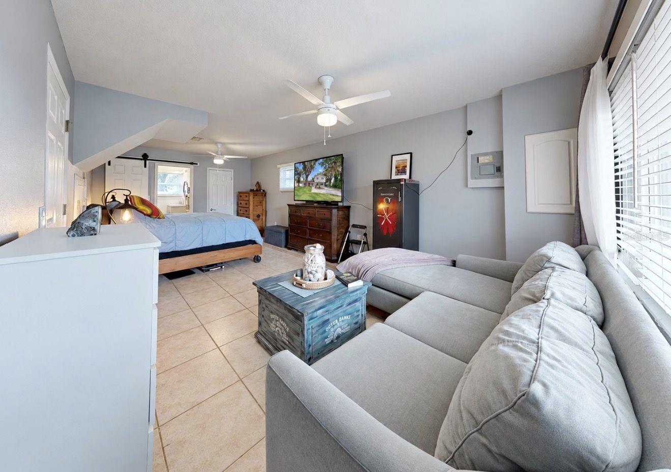 11004 RIVERVIEW DR
